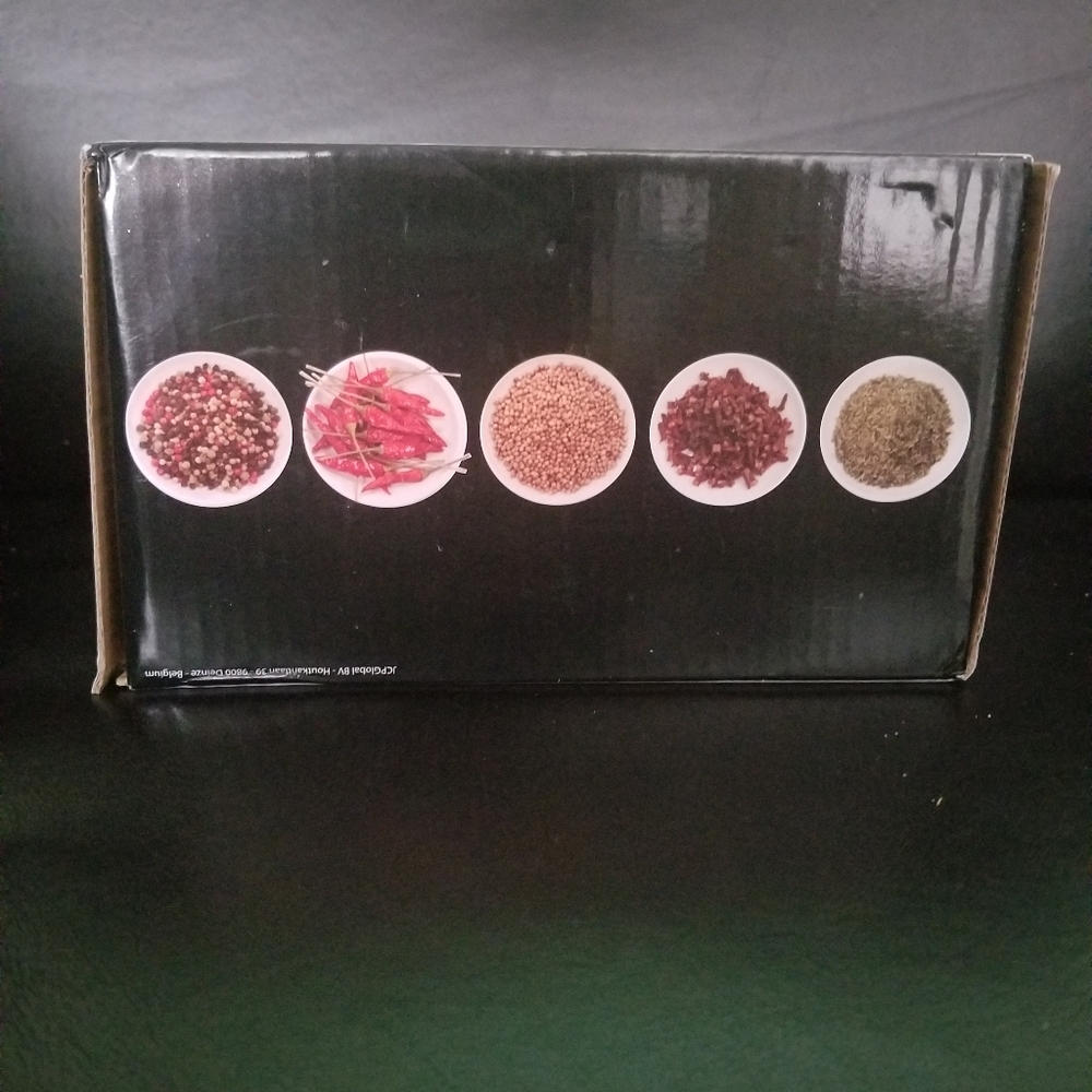 Premium Copper Salt &Pepper Mill Set - Picture 3 of 5